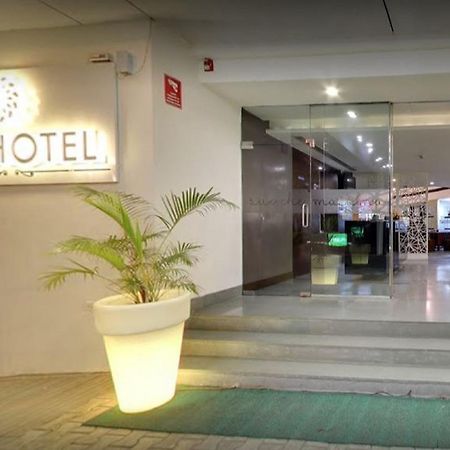 K10 Hotel Vadodara Exterior photo